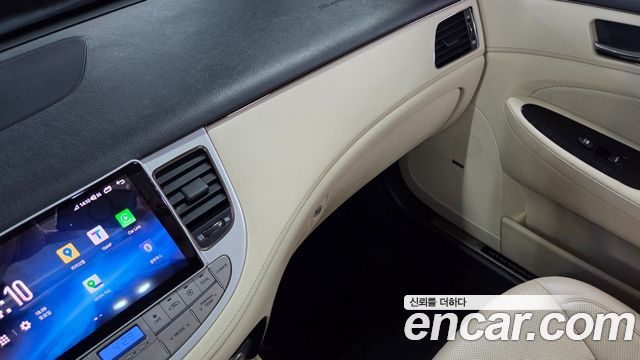 Hyundai Genesis 2012 — photo 16