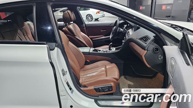 BMW 6-Series 2018 — photo 10