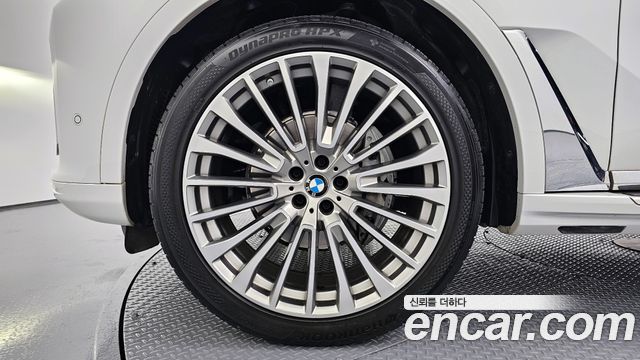 BMW X7 2021 — photo 5