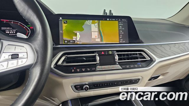 BMW X7 2021 — photo 17