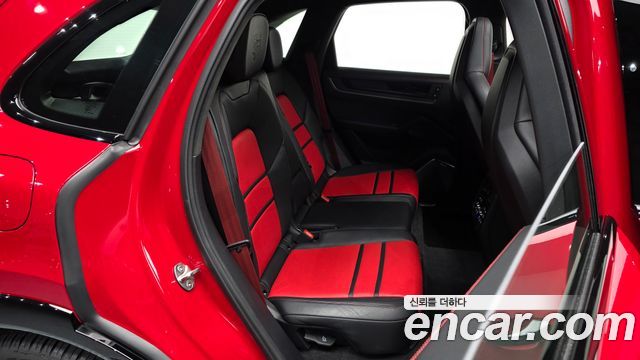 Porsche Cayenne 2025 — photo 11