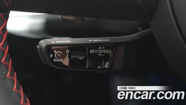Porsche Cayenne 2025 — photo 18