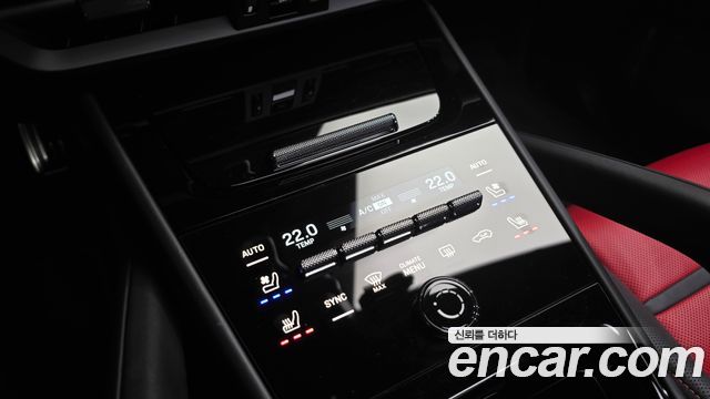 Porsche Cayenne 2025 — photo 19