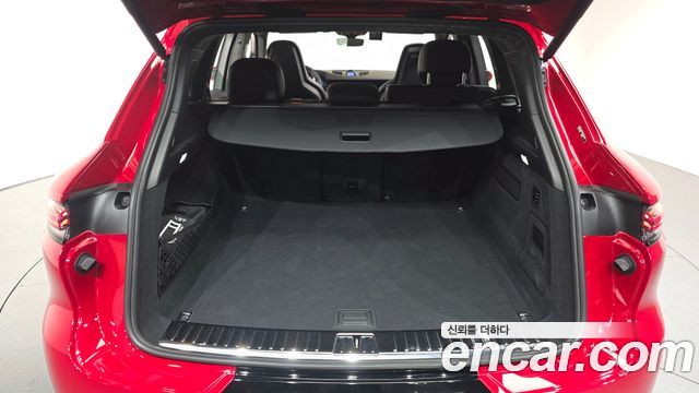 Porsche Cayenne 2025 — photo 20