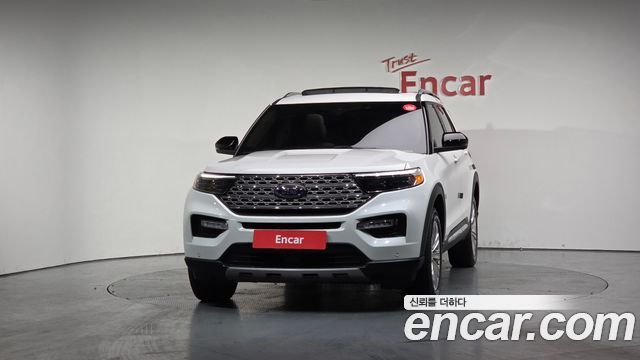 Ford Explorer 2023 — photo 3