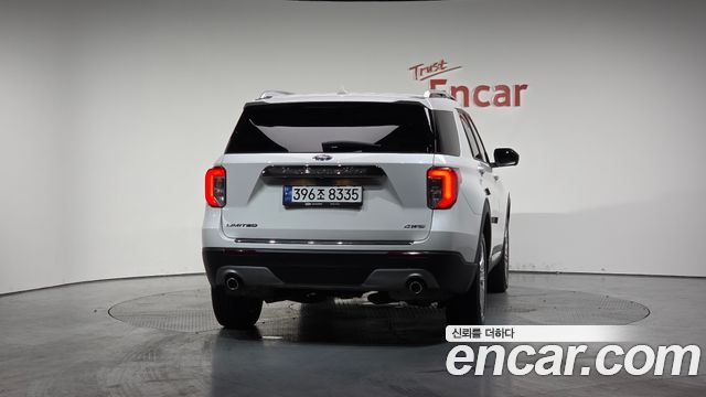Ford Explorer 2023 — photo 4