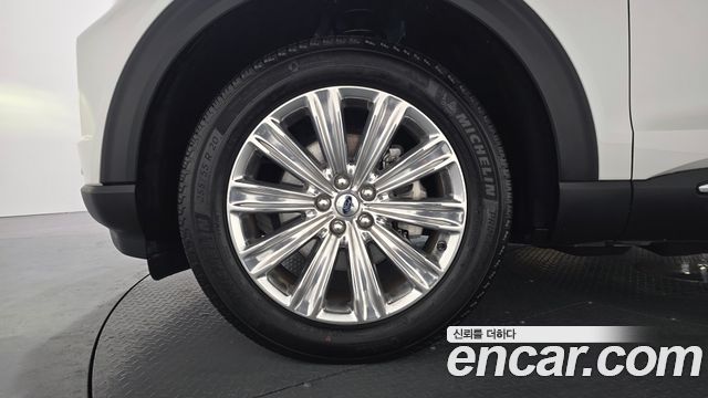 Ford Explorer 2023 — photo 5