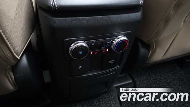 Ford Explorer 2023 — photo 18
