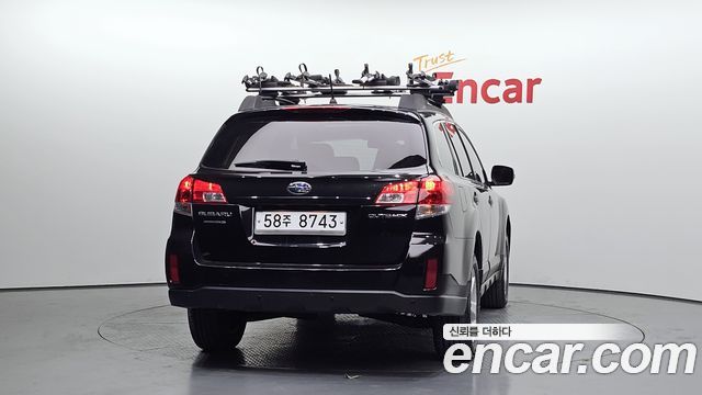 Subaru Outback 2013 — photo 4