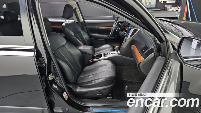 Subaru Outback 2013 — photo 12