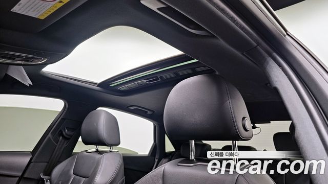 Audi A4 2019 — photo 18