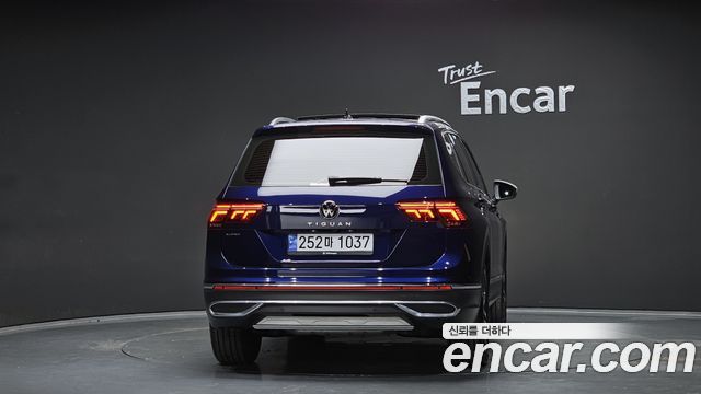 Volkswagen Tiguan 2023 — photo 4