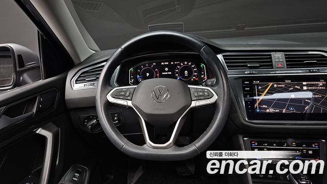 Volkswagen Tiguan 2023 — photo 13