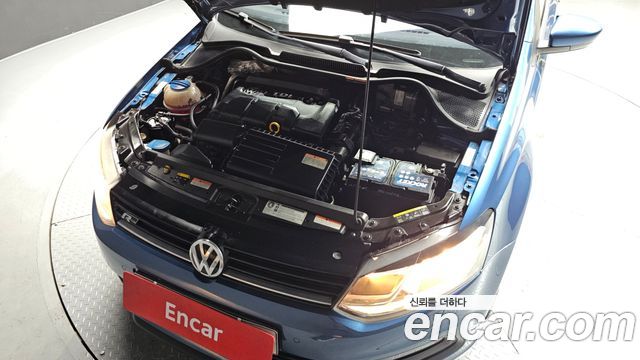 Volkswagen Polo 2015 — photo 6