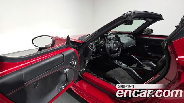 Alfa Romeo 4C 2018 — photo 12