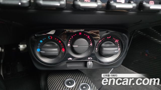 Alfa Romeo 4C 2018 — photo 15