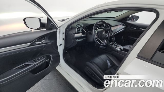 Honda Civic 2017 — photo 10