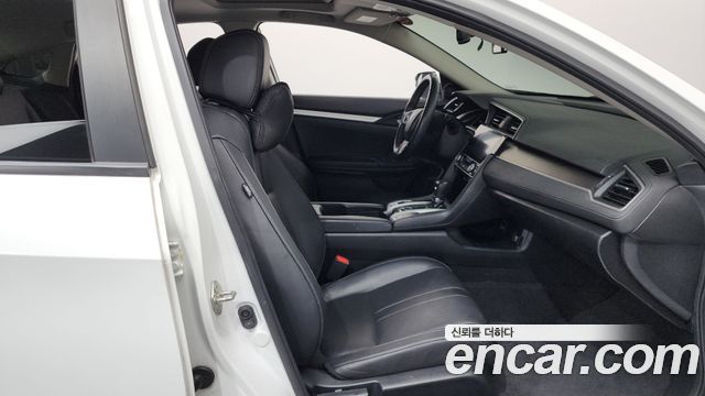 Honda Civic 2017 — photo 11