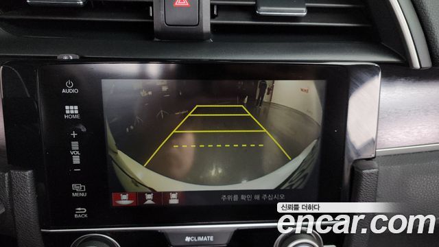 Honda Civic 2017 — photo 16