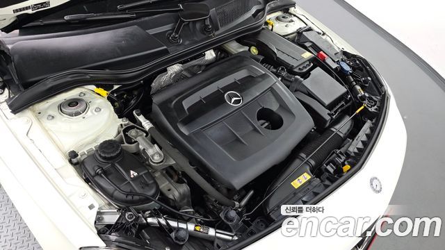 Mercedes-Benz A-Class 2015 — photo 6