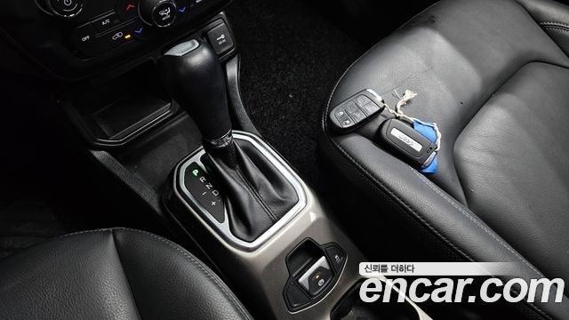 Jeep Renegade 2020 — photo 9