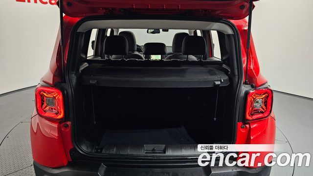 Jeep Renegade 2020 — photo 20