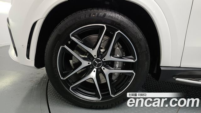 Mercedes-Benz GLE-Class 2023 — photo 5