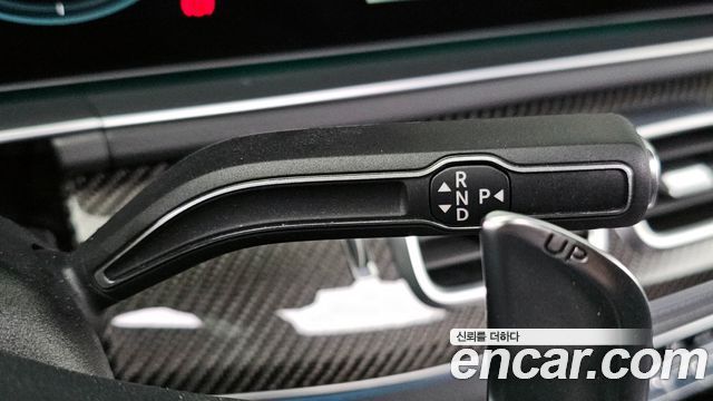 Mercedes-Benz GLE-Class 2023 — photo 9