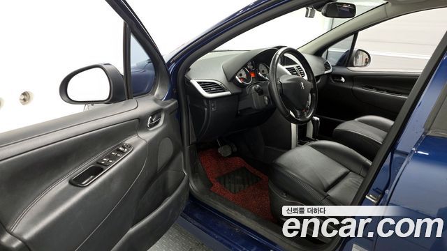 Peugeot 207 2011 — photo 10
