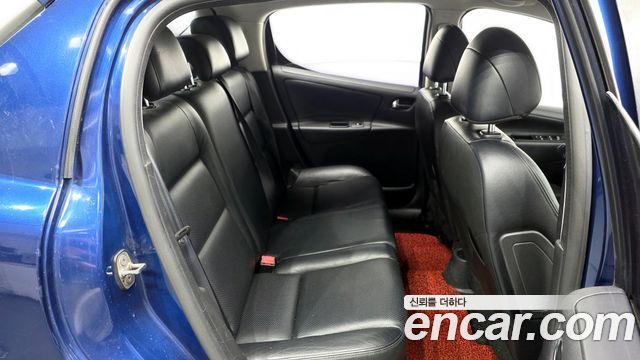 Peugeot 207 2011 — photo 12