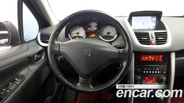 Peugeot 207 2011 — photo 13