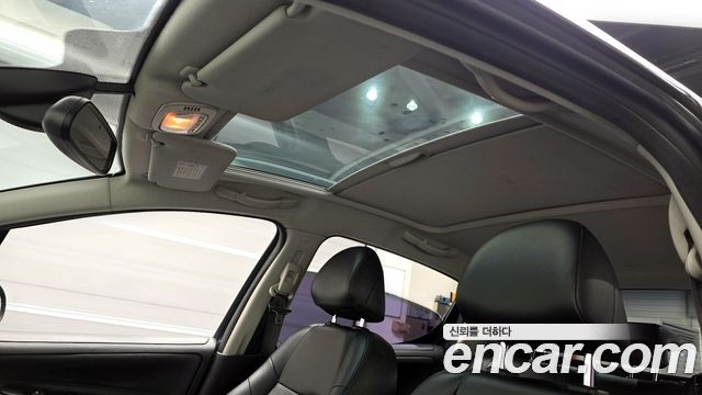 Peugeot 207 2011 — photo 16
