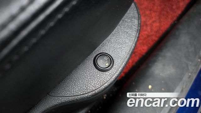 Peugeot 207 2011 — photo 17