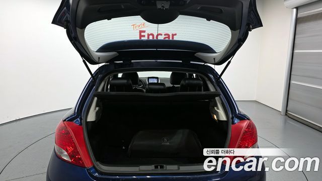 Peugeot 207 2011 — photo 20