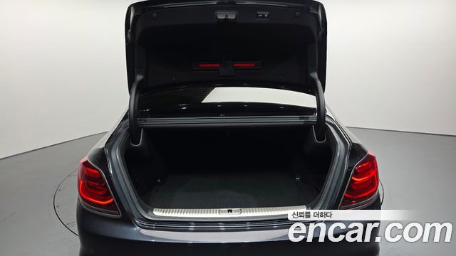 Kia K9 2019 — photo 20