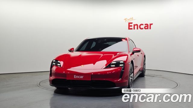 Porsche Taycan 2023 — photo 3
