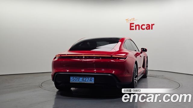 Porsche Taycan 2023 — photo 4