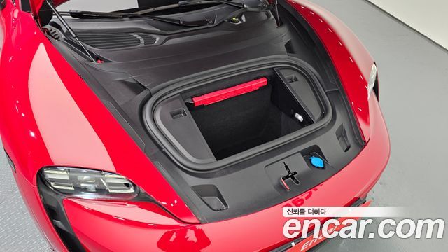 Porsche Taycan 2023 — photo 6