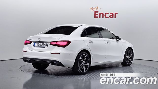 Mercedes-Benz A-Class 2024 — photo 2