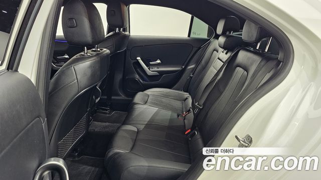 Mercedes-Benz A-Class 2024 — photo 12