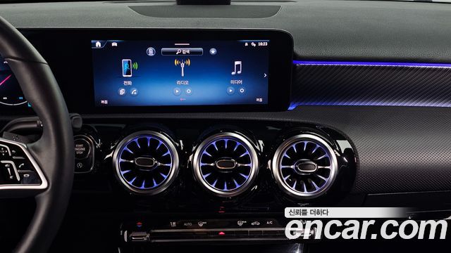 Mercedes-Benz A-Class 2024 — photo 14