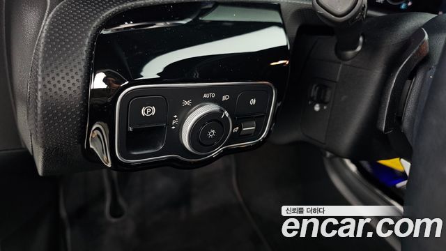 Mercedes-Benz A-Class 2024 — photo 16