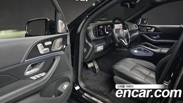 Mercedes-Benz GLS-Class 2023 — photo 11
