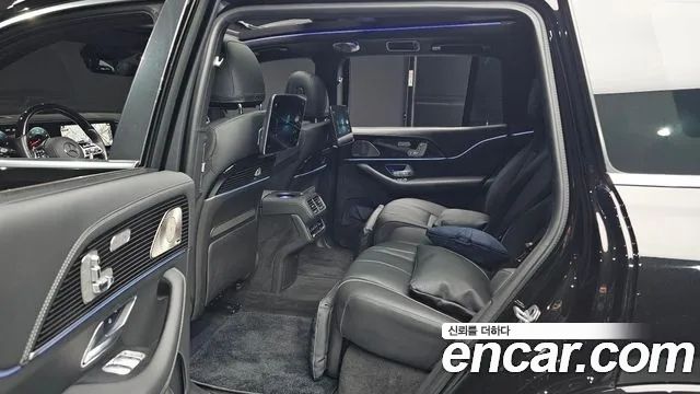 Mercedes-Benz GLS-Class 2023 — photo 12