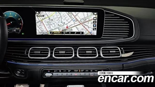 Mercedes-Benz GLS-Class 2023 — photo 14