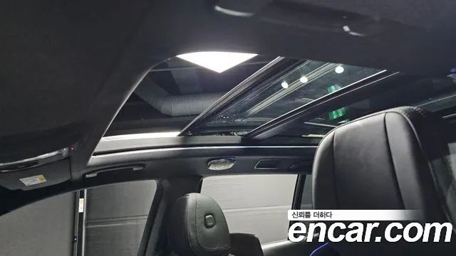 Mercedes-Benz GLS-Class 2023 — photo 19