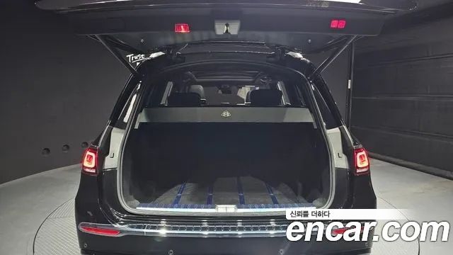 Mercedes-Benz GLS-Class 2023 — photo 20