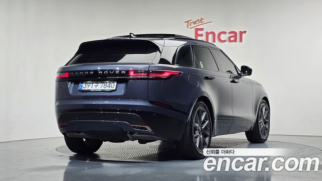 Land Rover Range Rover Velar 2025 — photo 2