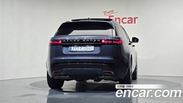 Land Rover Range Rover Velar 2025 — photo 4