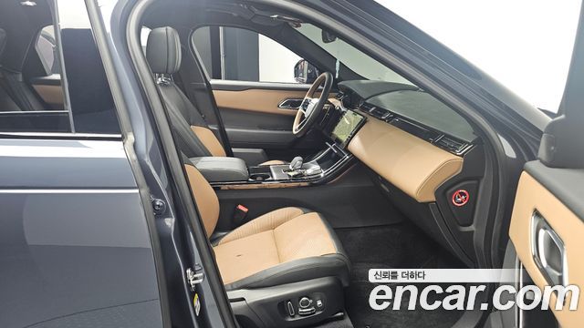 Land Rover Range Rover Velar 2025 — photo 11